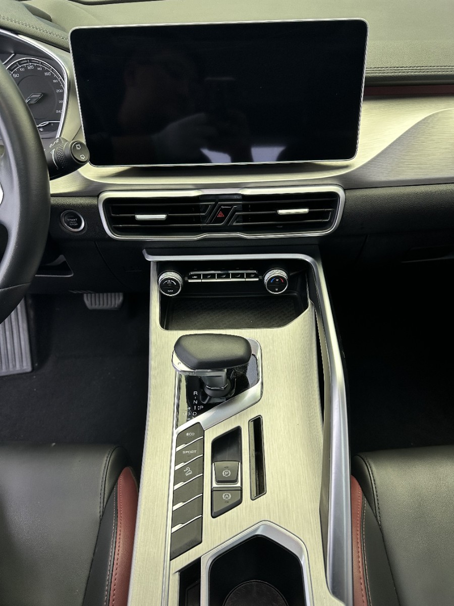 GEELY Coolray 2022 car image #14