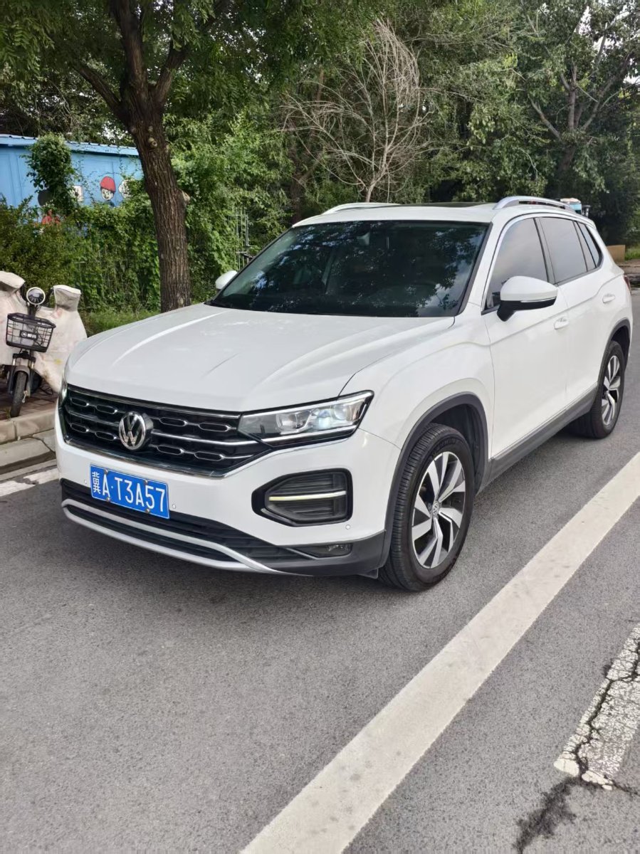 Volkswagen Tayron 2019 Volkswagen Tayron 2019 immagine di auto