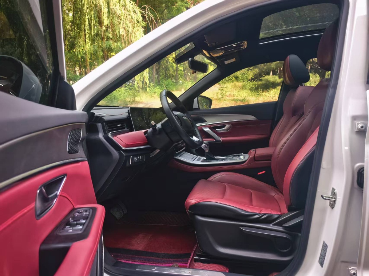 Jetour X70 PLUS 2024 car image #11