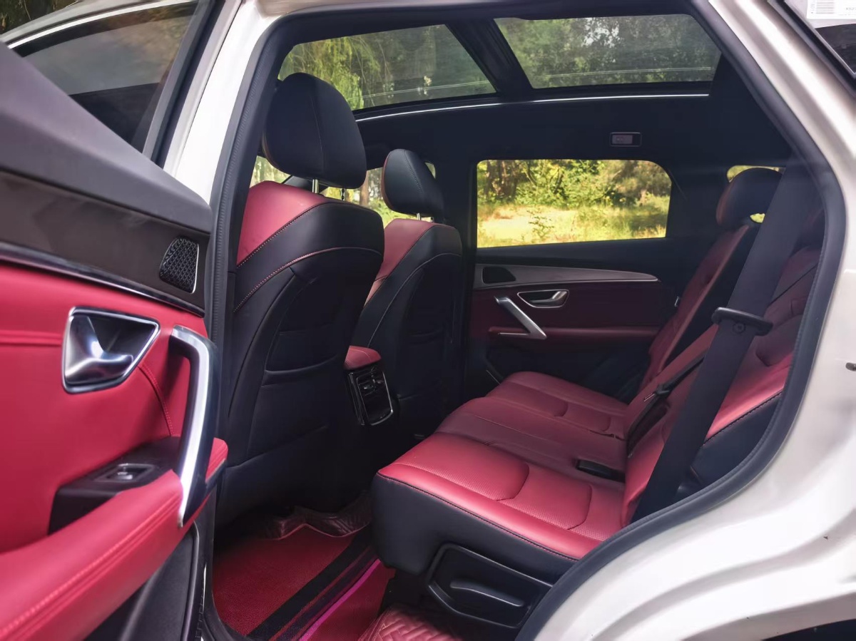 Jetour X70 PLUS 2024 car image #12