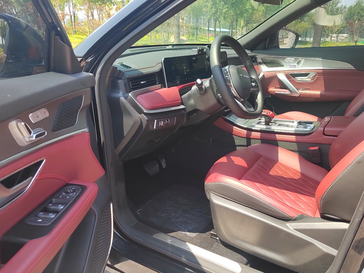 Jetour X70 PLUS 2025 #7 Jetour X70 PLUS 2025 car image #7