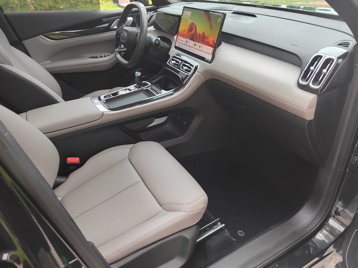 GEELY Boyue L 2025 imagem de carro #15