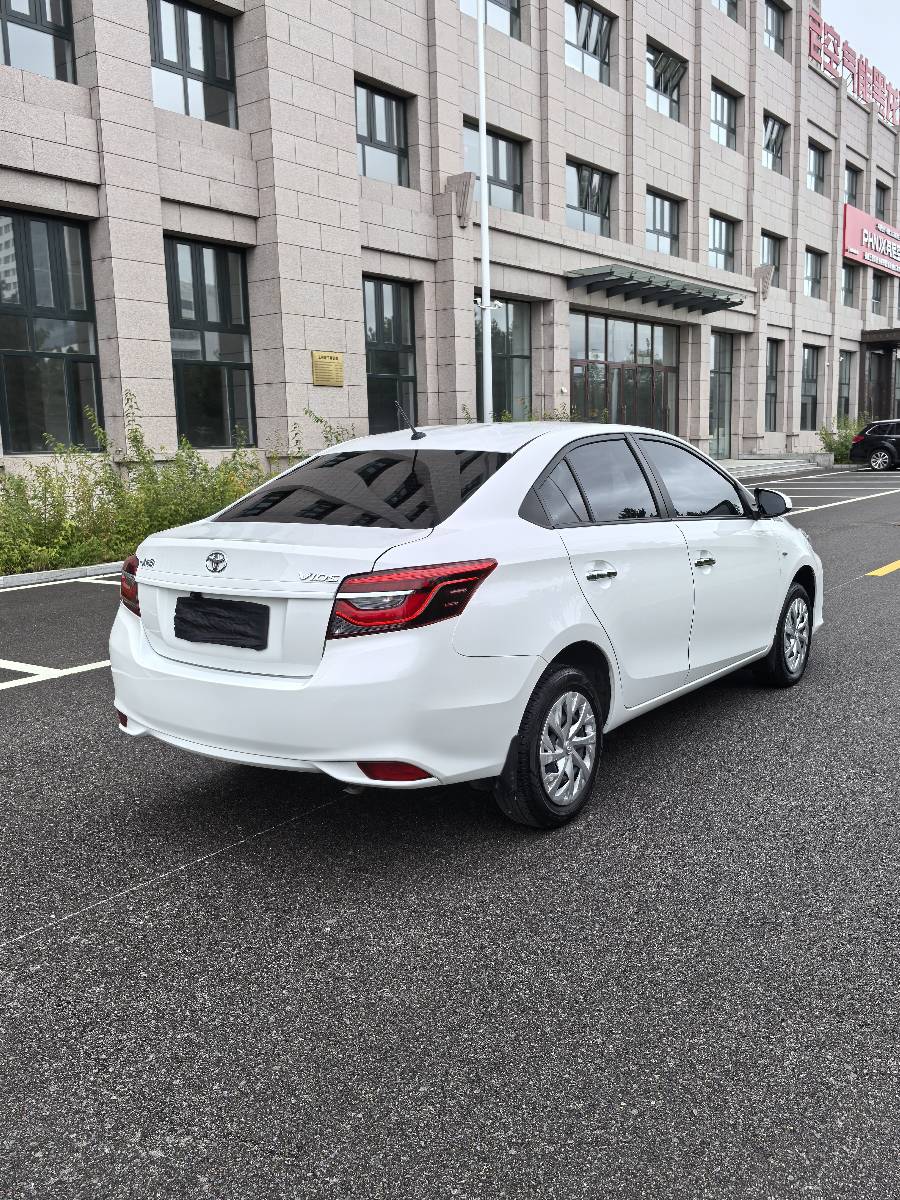 Toyota Vios 2023 car image #6