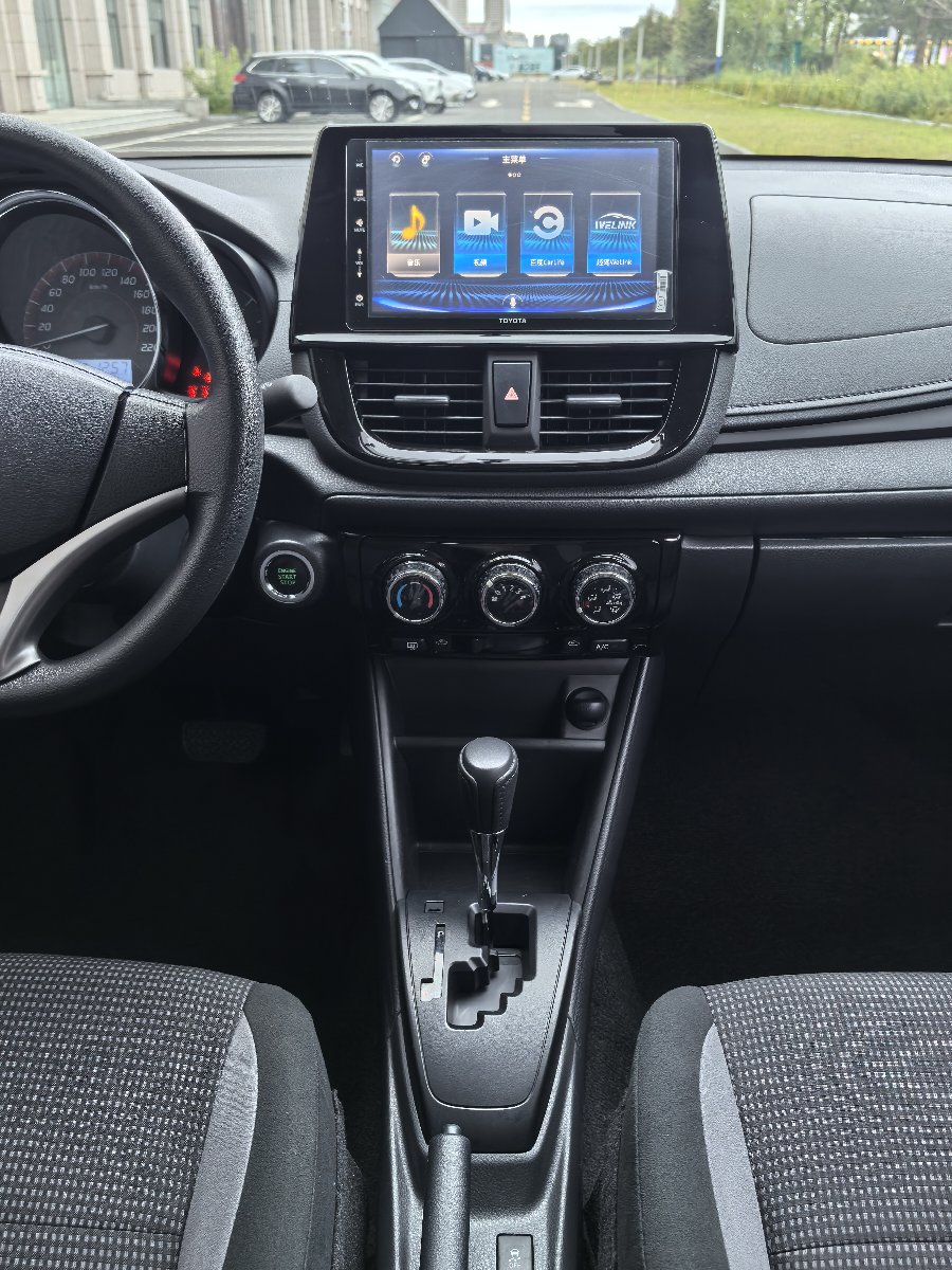 Toyota Vios 2023 car image #13