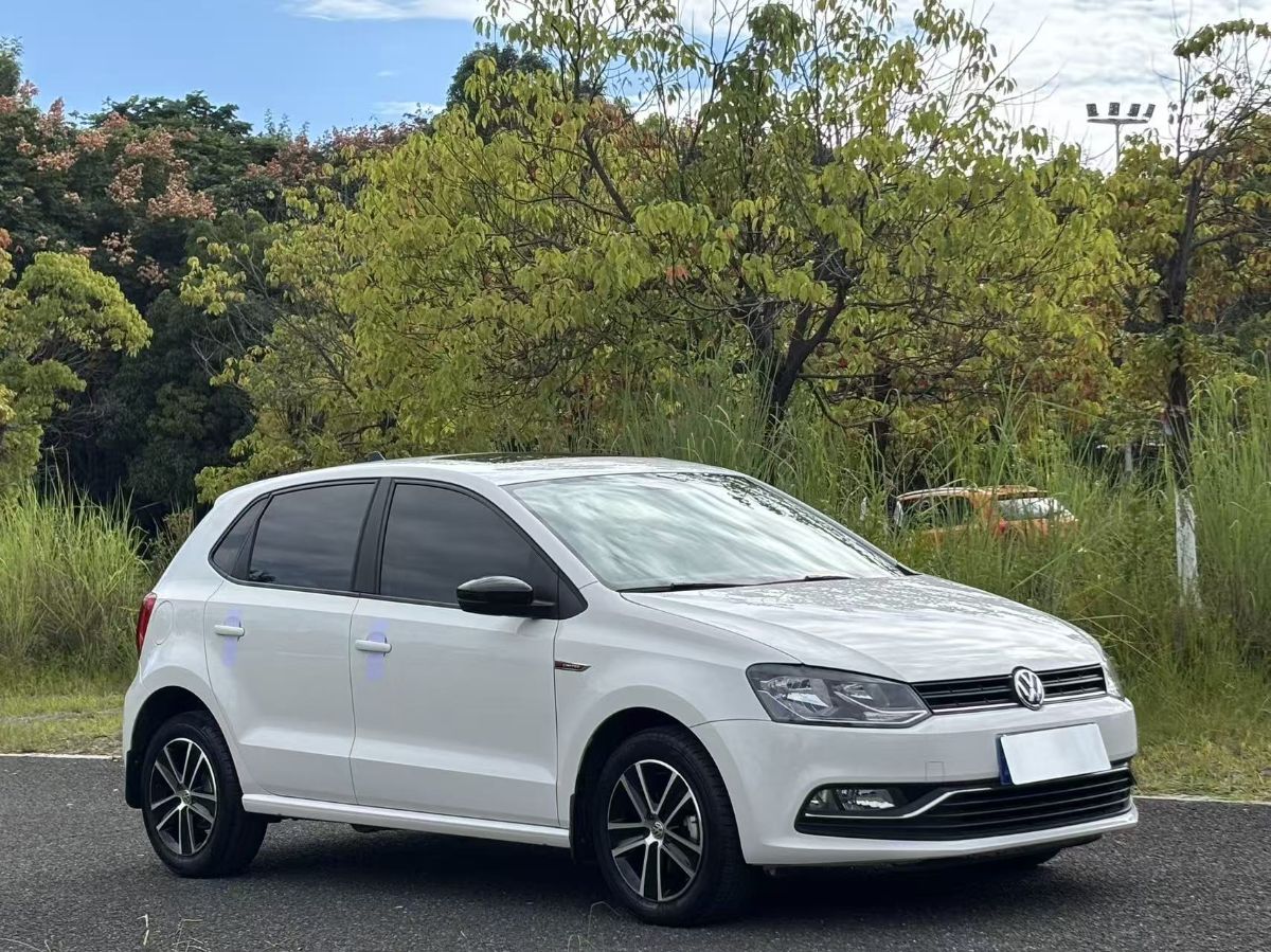Volkswagen Polo 2015 #3 Volkswagen Polo 2015 car image #3