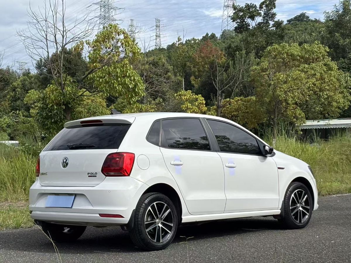 Volkswagen Polo 2015 #7 Volkswagen Polo 2015 car image #7