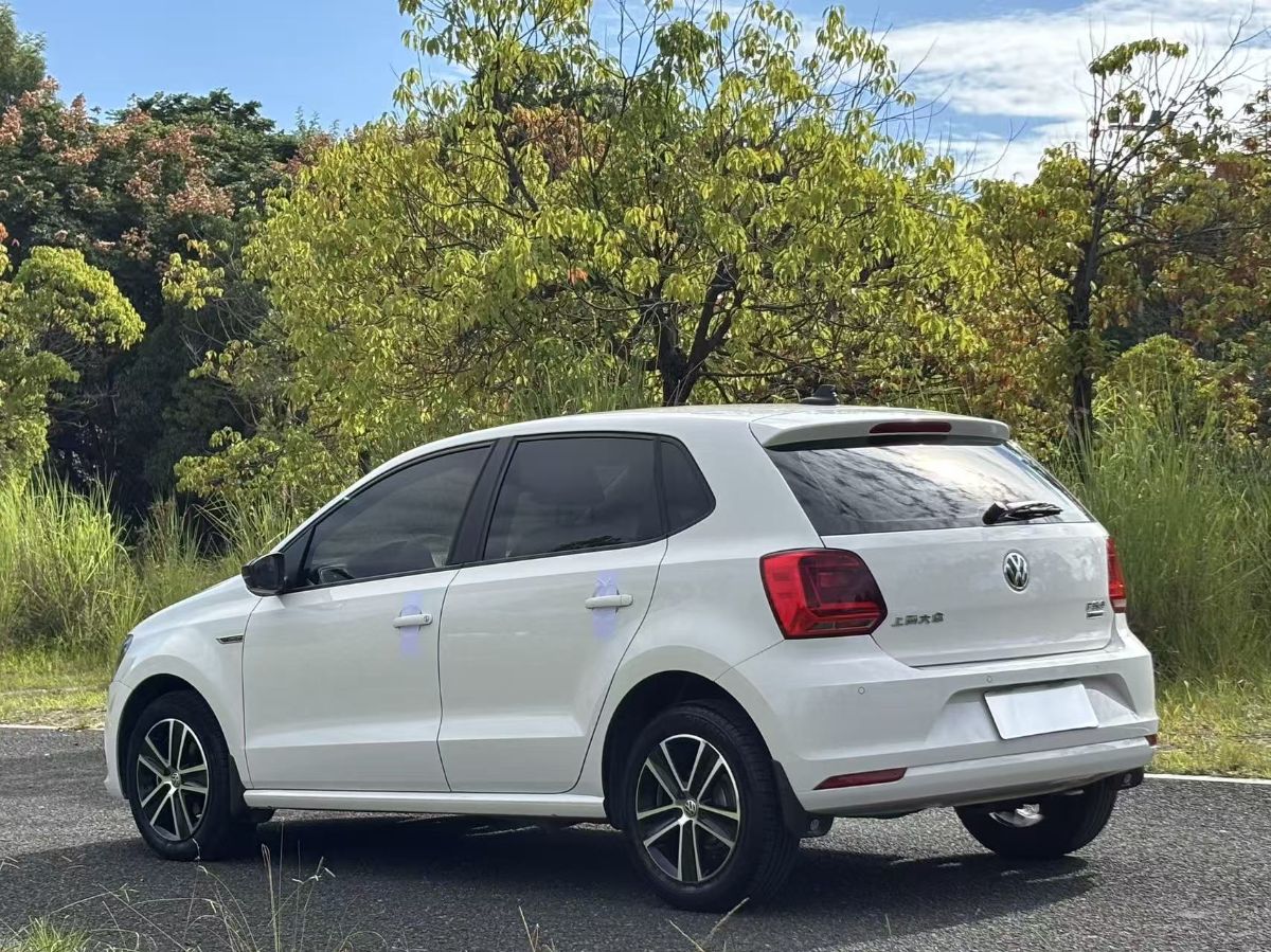 Volkswagen Polo 2015 #9 Volkswagen Polo 2015 car image #9