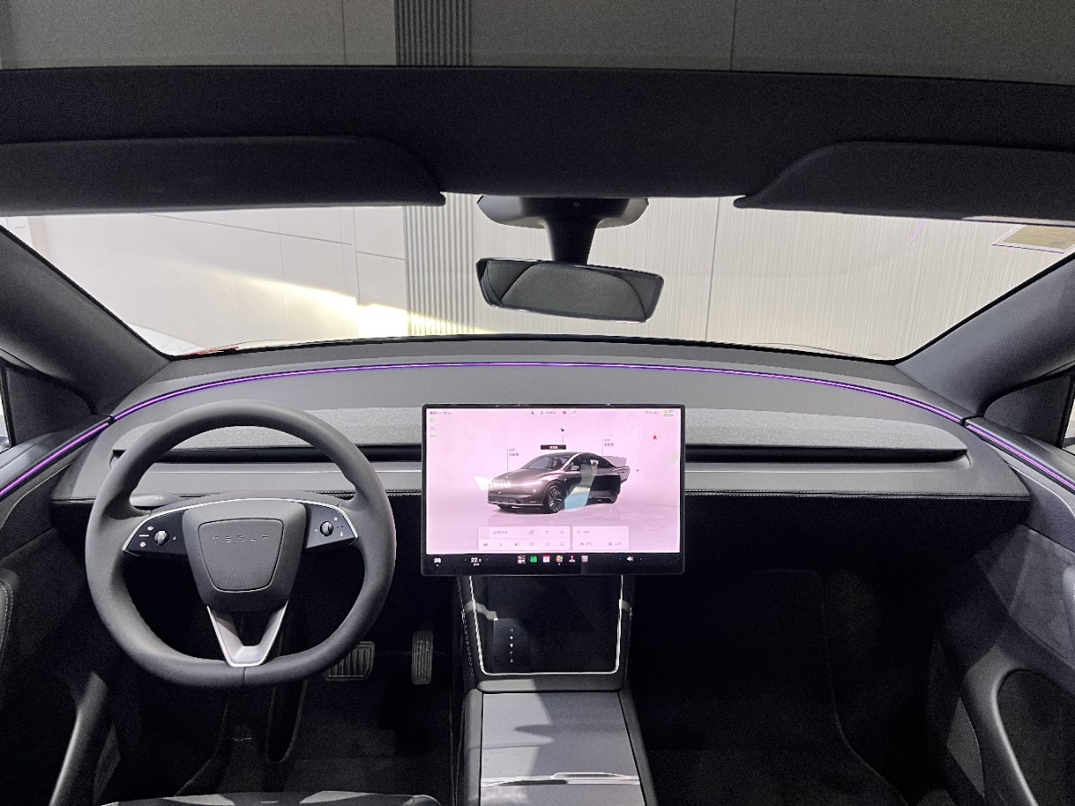 Tesla Model Y 2026 #6 Tesla Model Y 2026 car image #6