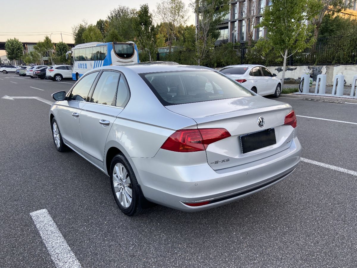 Volkswagen Bora 2016 imagen de coche #6