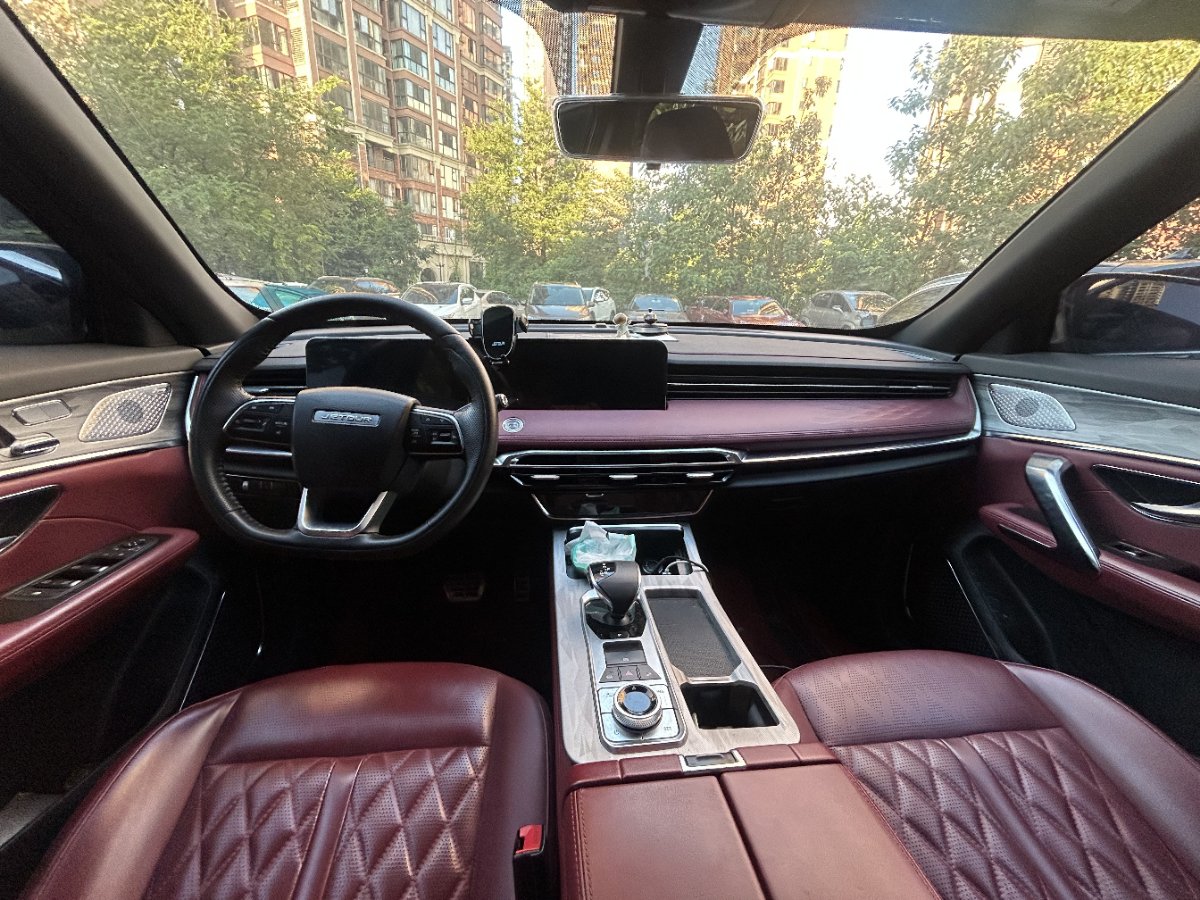 Jetour X70 PLUS 2023 car image #4