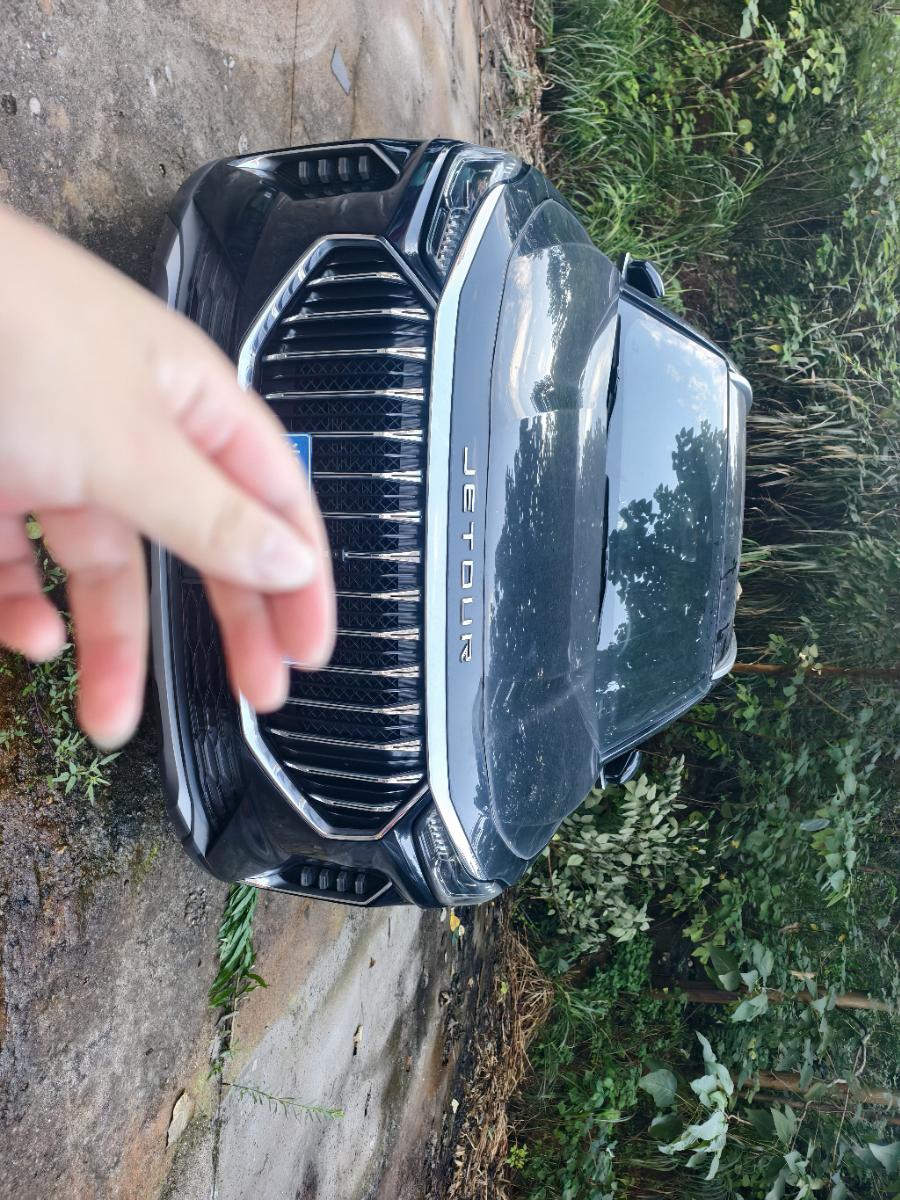 Jetour X70 PLUS 2023 car image #2