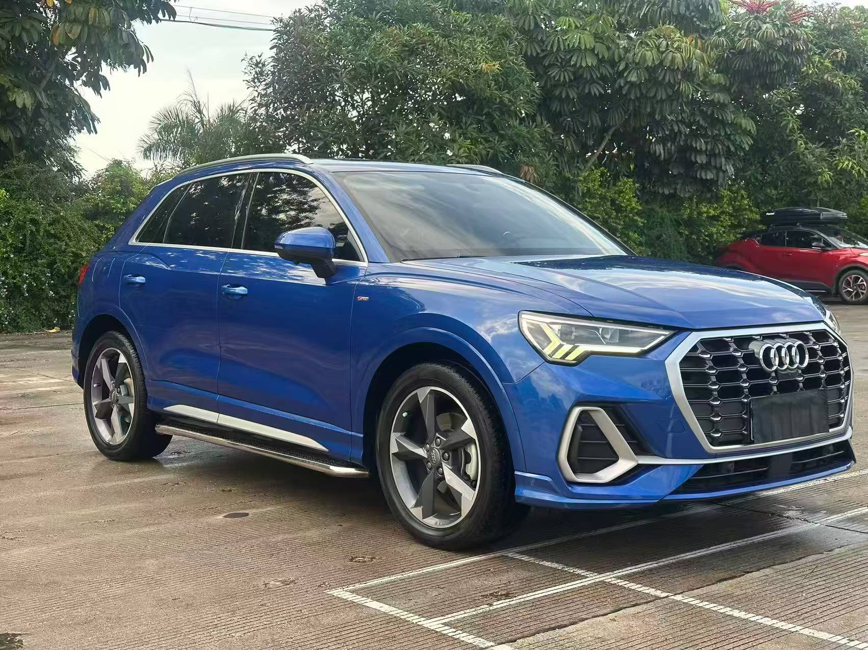 Audi Q3 2020 car image #2