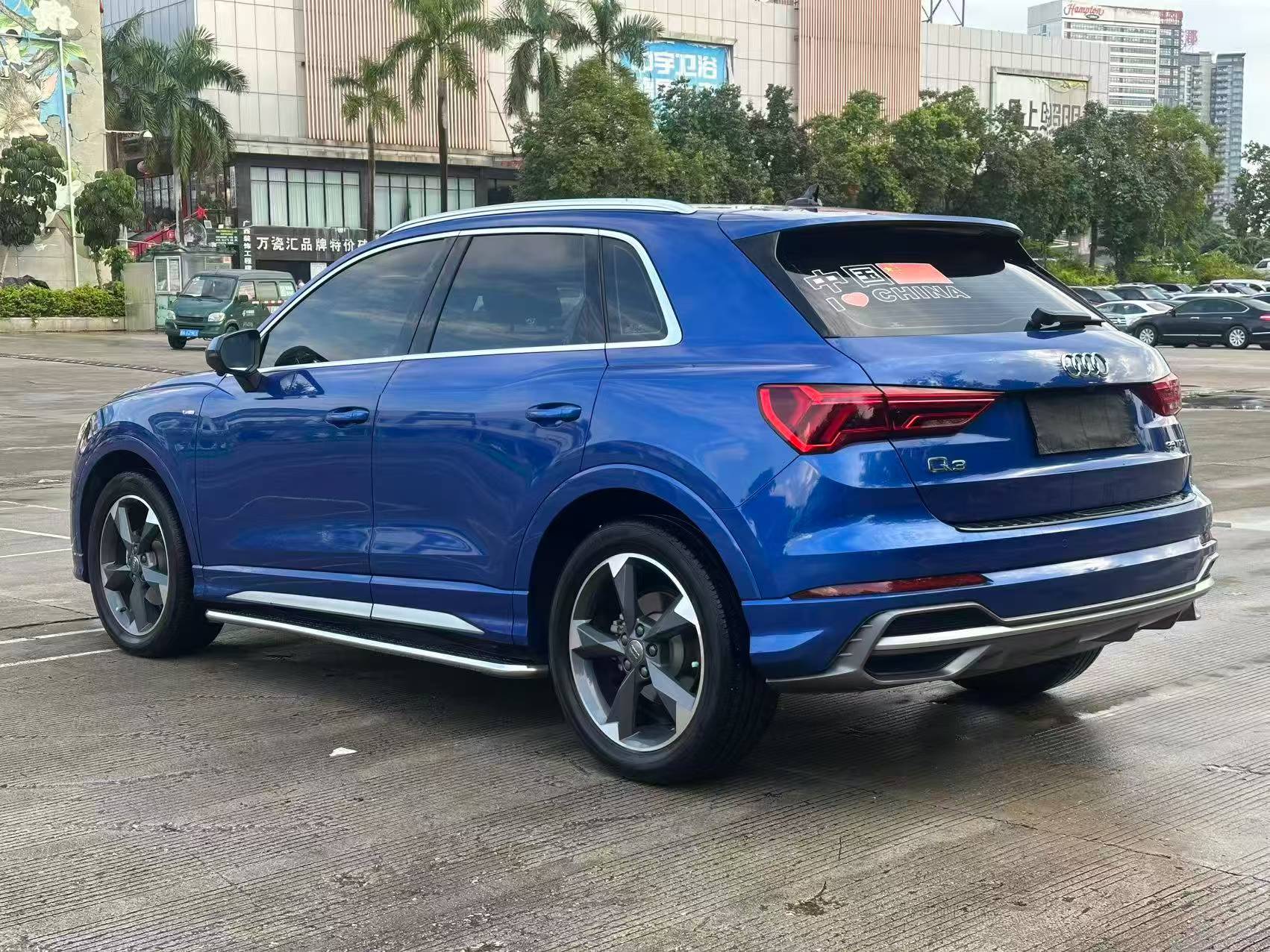 Audi Q3 2020 car image #8