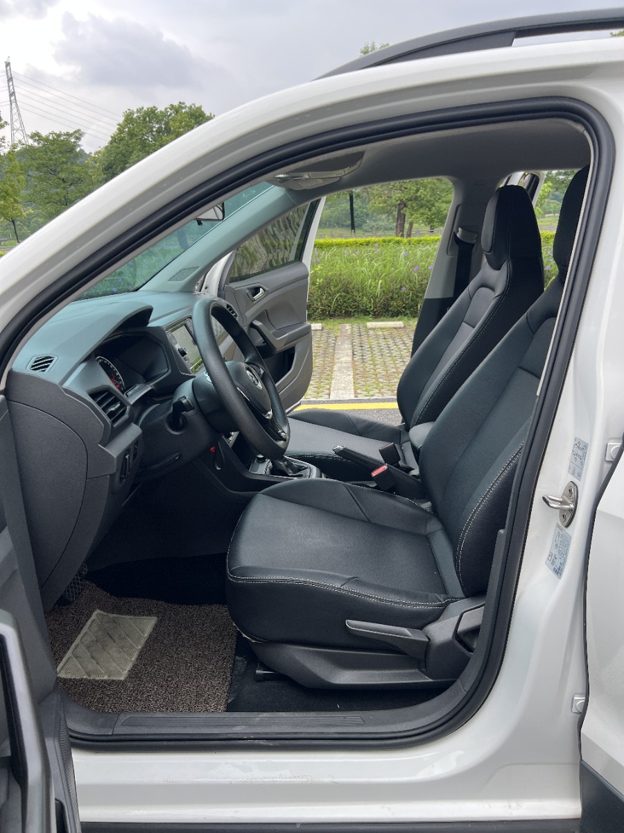 Volkswagen T-Cross 2019 #8 Volkswagen T-Cross 2019 car image #8