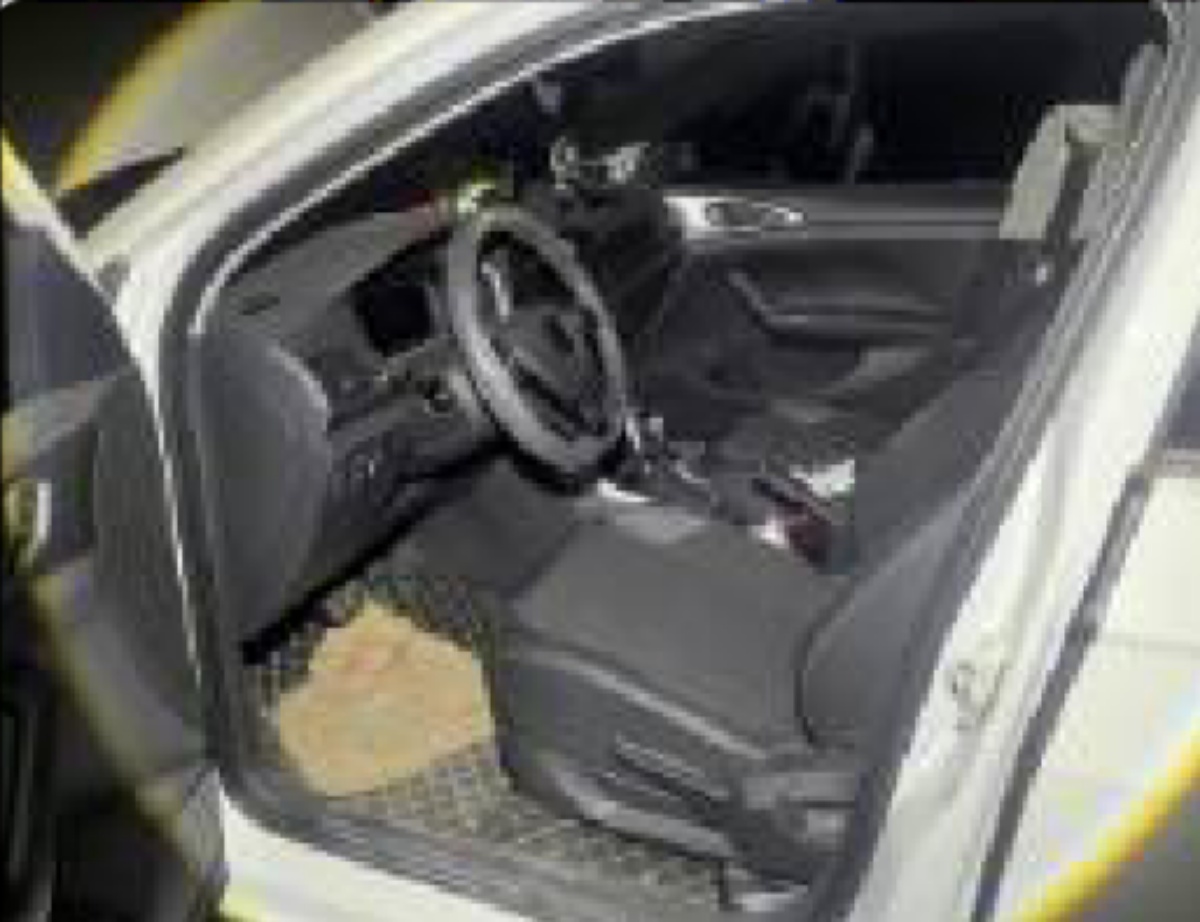 Volkswagen T-Cross 2023 car image #2