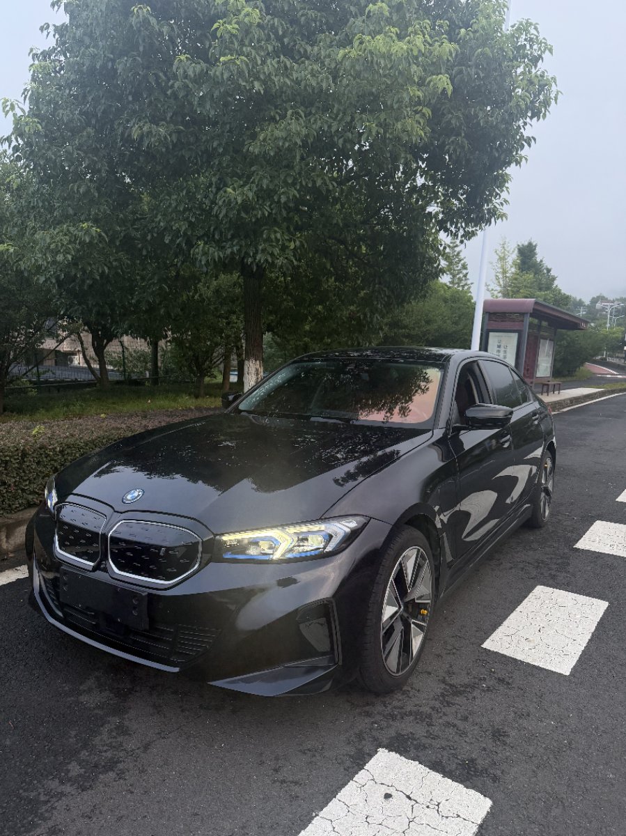 BMW i3 2023 car image 