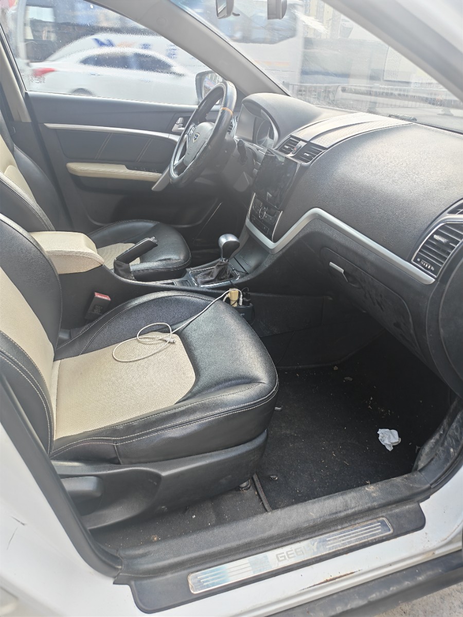 GEELY Emgrand 2015 car image #7