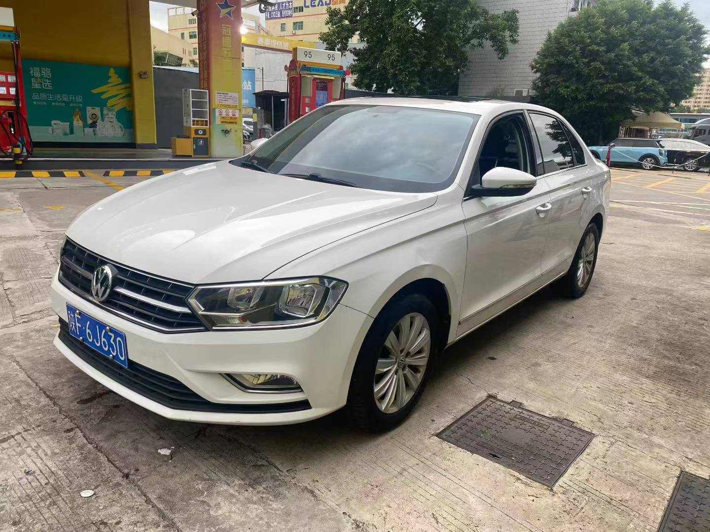 Volkswagen Bora 2018 car image 