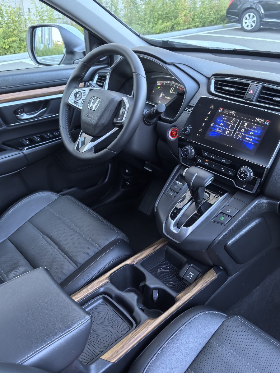 Honda CR-V 2018 car image #27