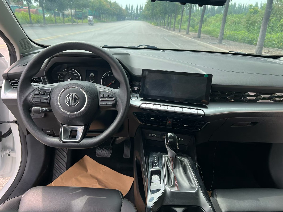 MG 5 2024 car image #8