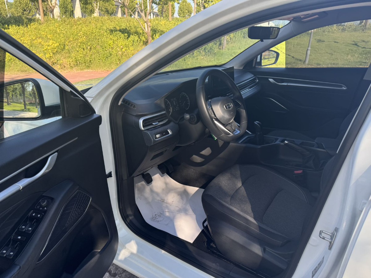 GEELY Emgrand 2024 car image #7