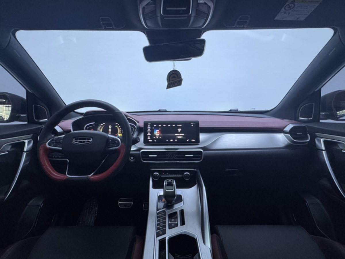 GEELY Coolray 2021 #4 GEELY Coolray 2021 car image #4