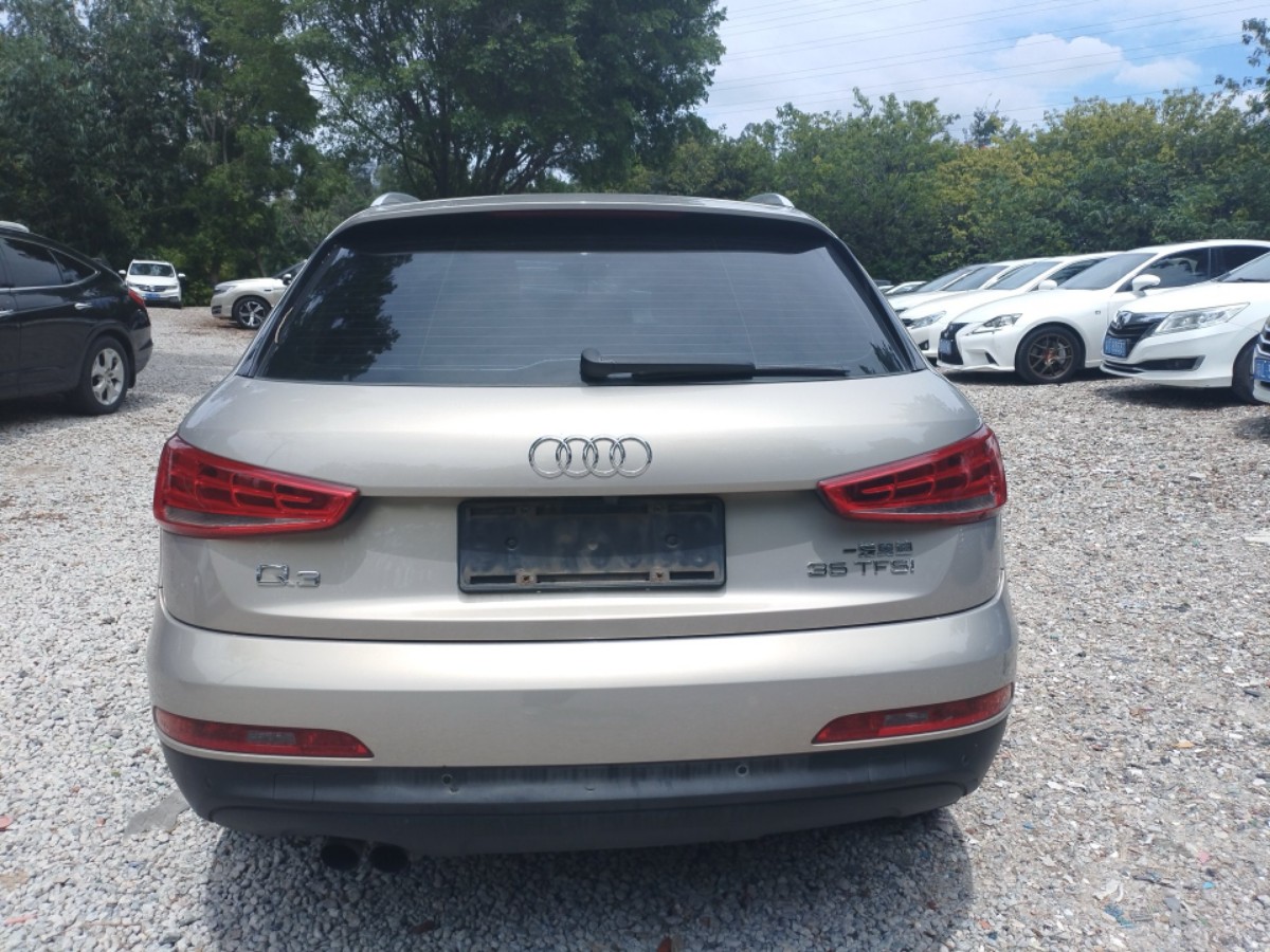 Audi Q3 2014 car image #5
