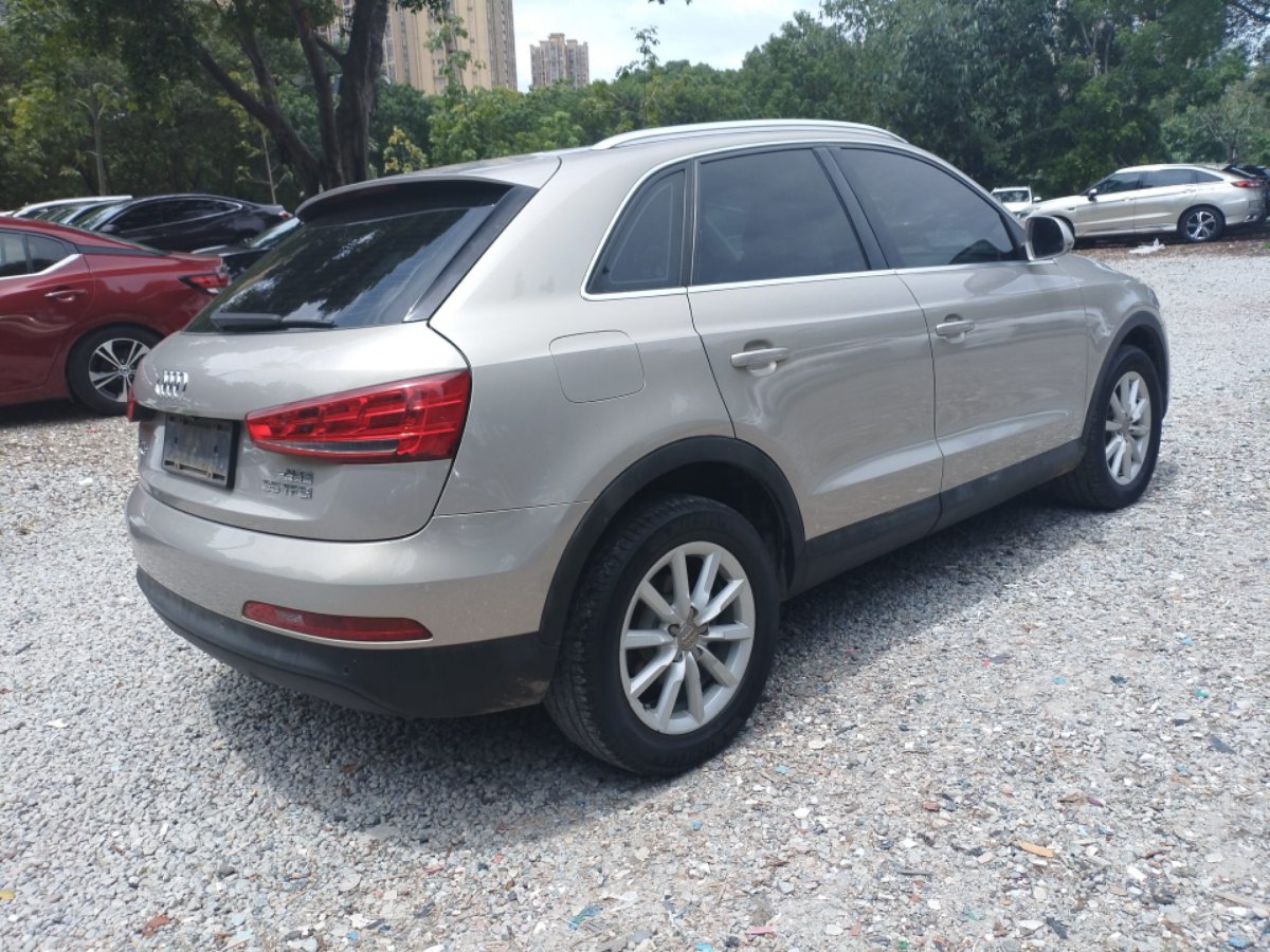 Audi Q3 2014 car image #4