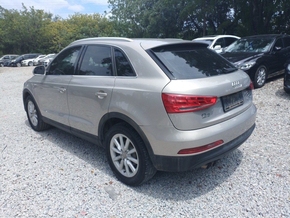 Audi Q3 2014 car image #6