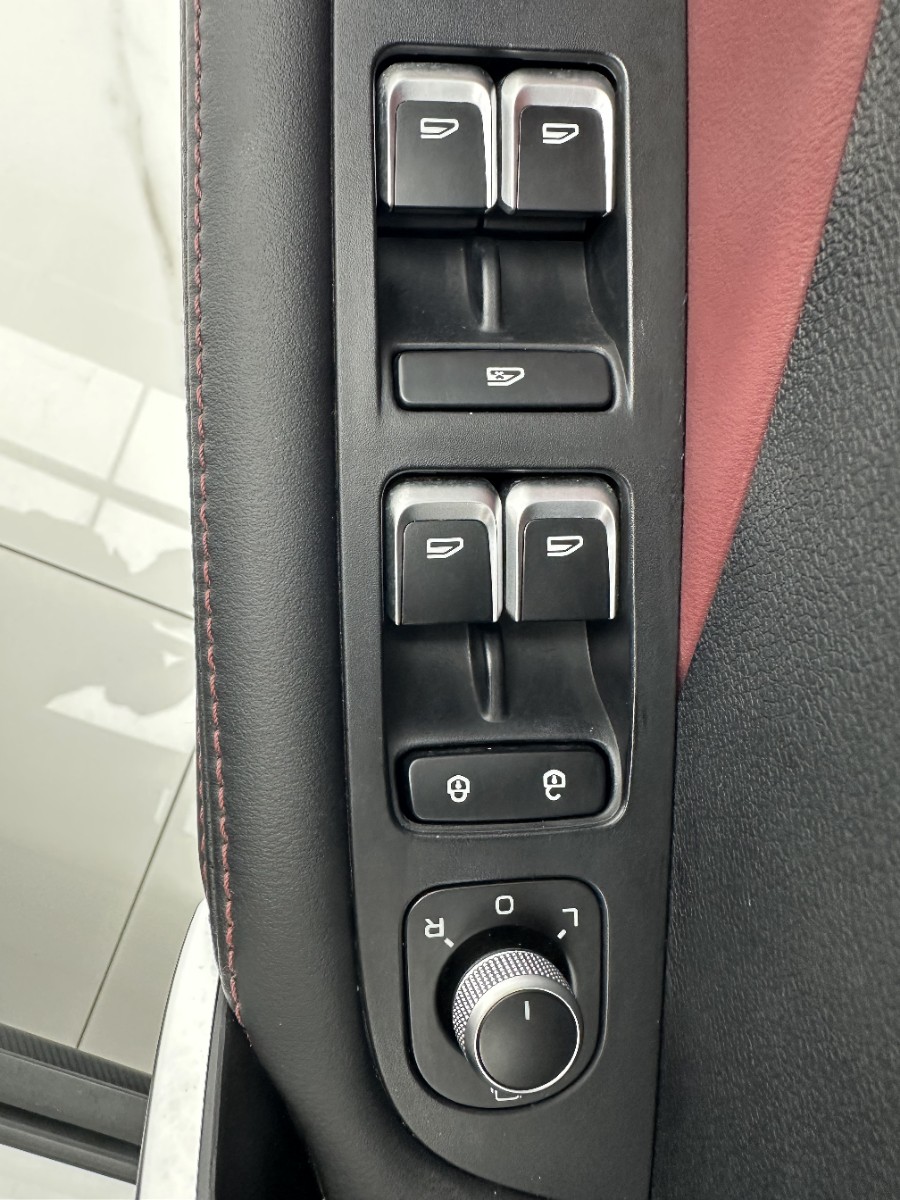 GEELY Coolray 2022 #12 GEELY Coolray 2022 car image #12