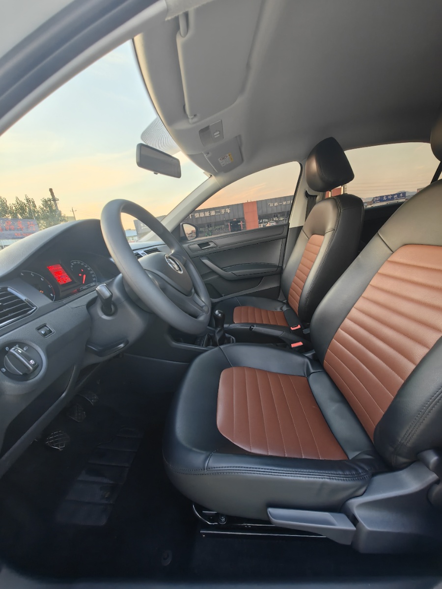 Volkswagen Santana 2021 car image #5