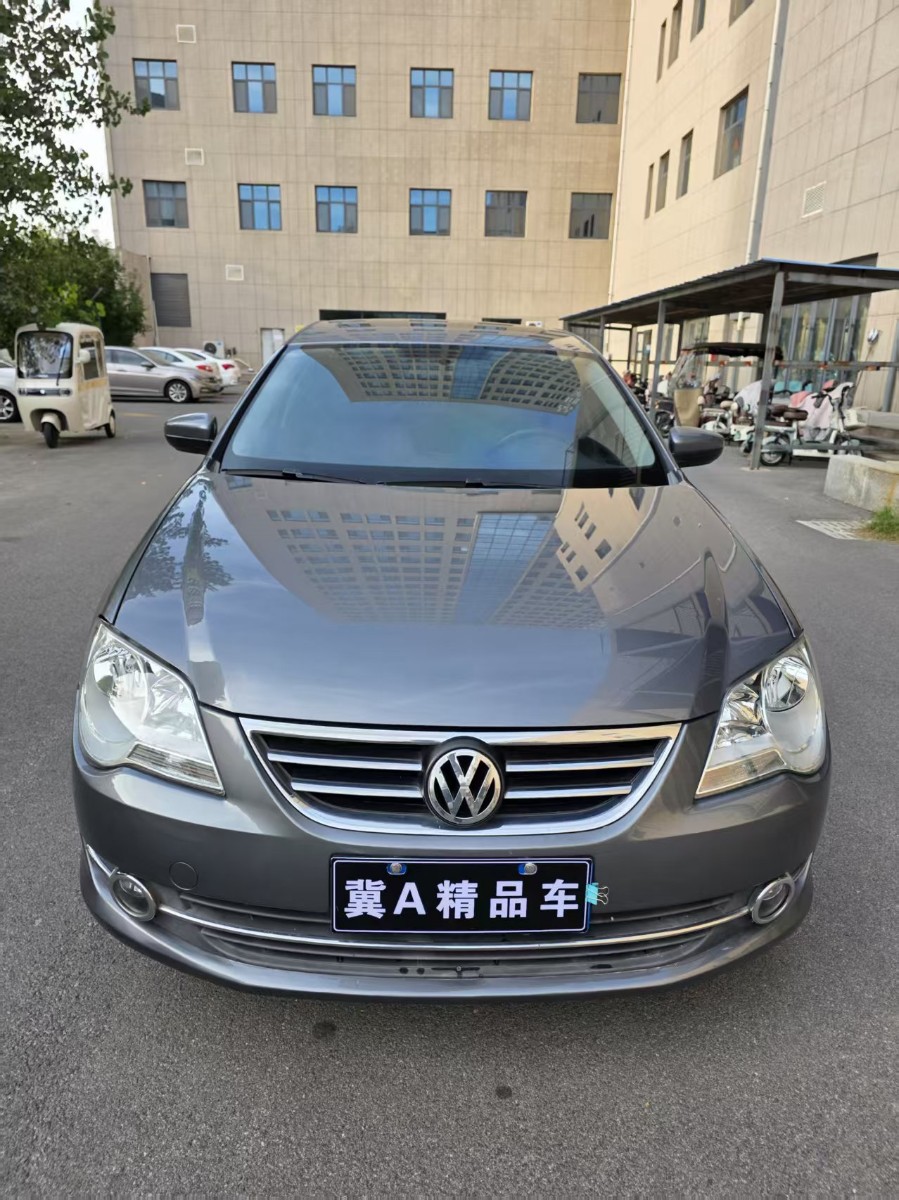Volkswagen Bora 2012 car image #2