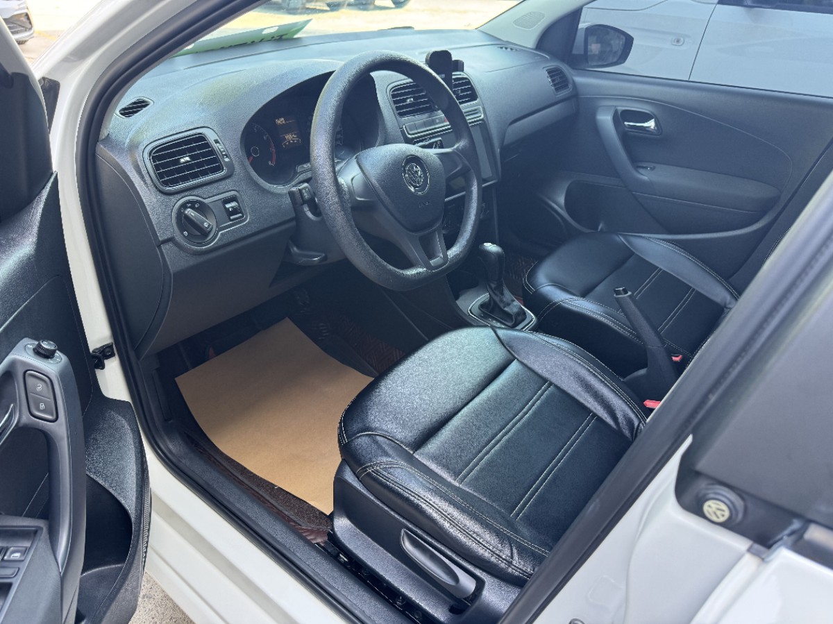 Volkswagen Polo 2017 car image #5