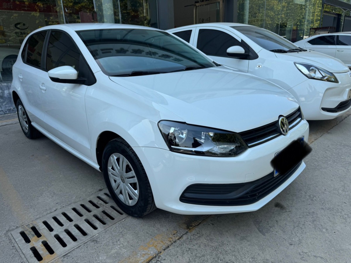 Volkswagen Polo 2017 car image #3