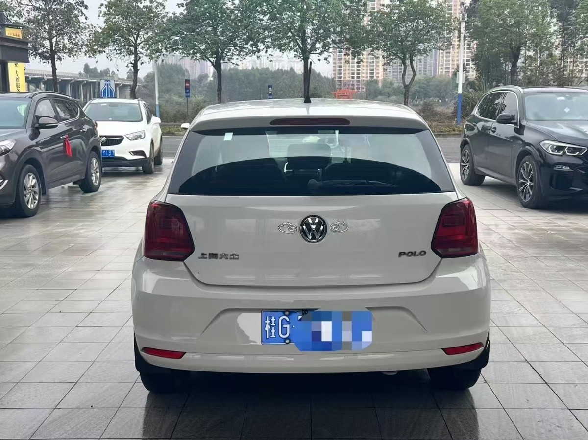 Volkswagen Polo 2016 car image #4