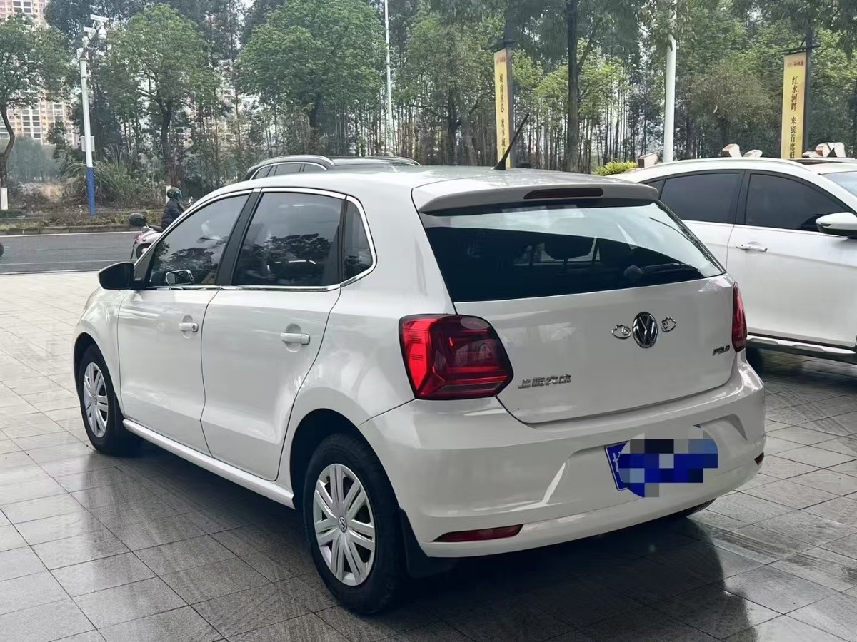 Volkswagen Polo 2016 car image #3