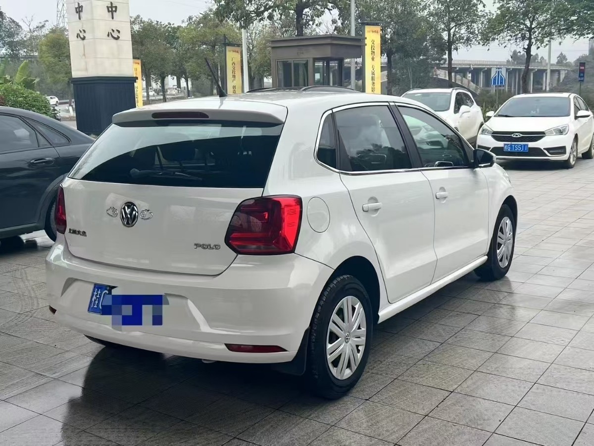Volkswagen Polo 2016 car image #5