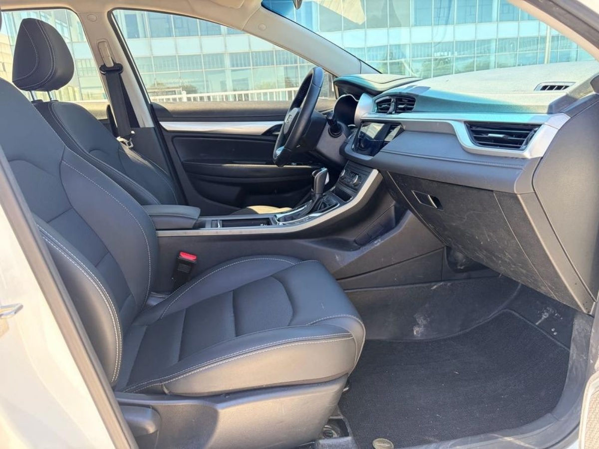 GEELY Emgrand 2021 #3 GEELY Emgrand 2021 car image #3