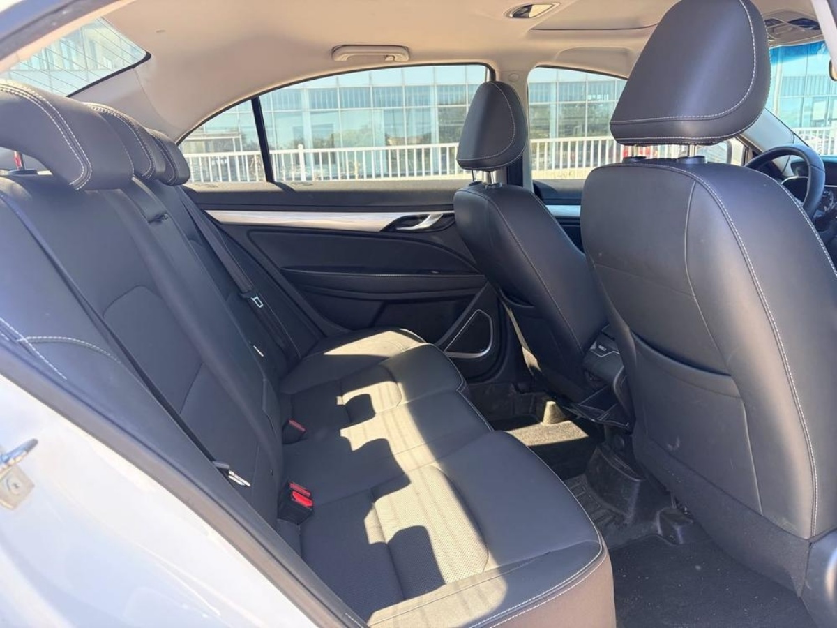 GEELY Emgrand 2021 #2 GEELY Emgrand 2021 car image #2