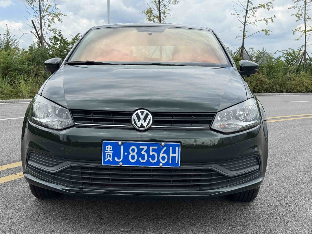 Volkswagen Polo 2018 car image #2