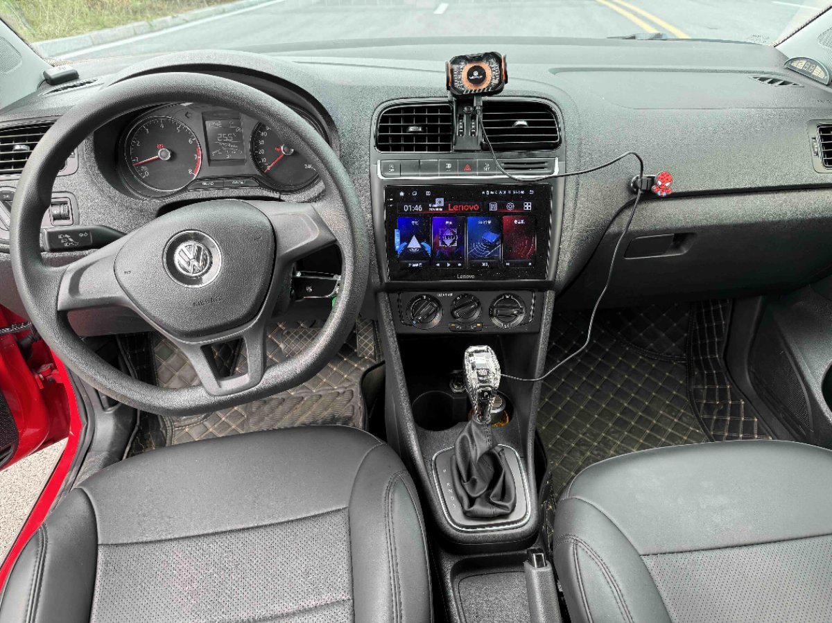 Volkswagen Polo 2018 car image #8