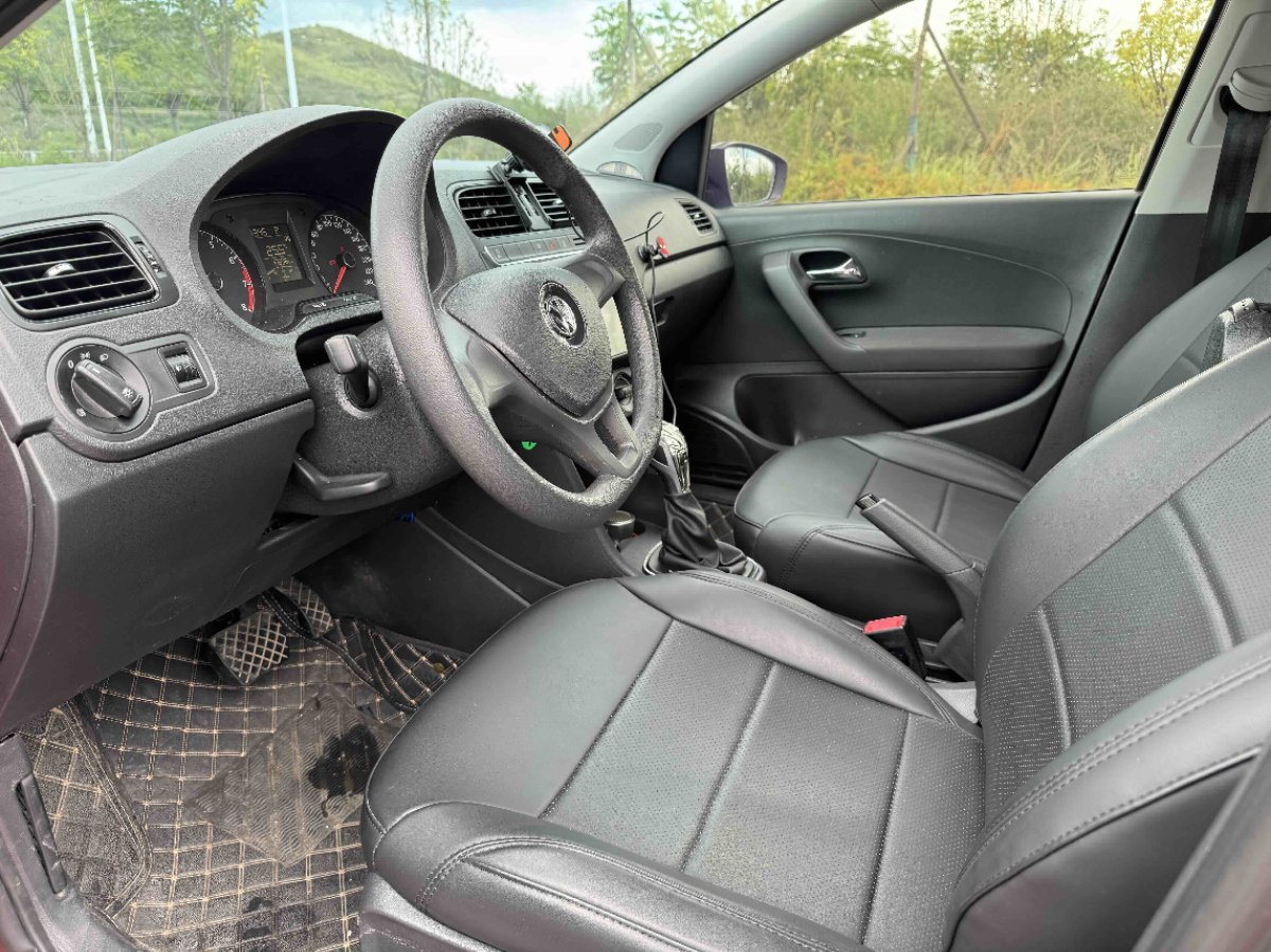 Volkswagen Polo 2018 car image #7