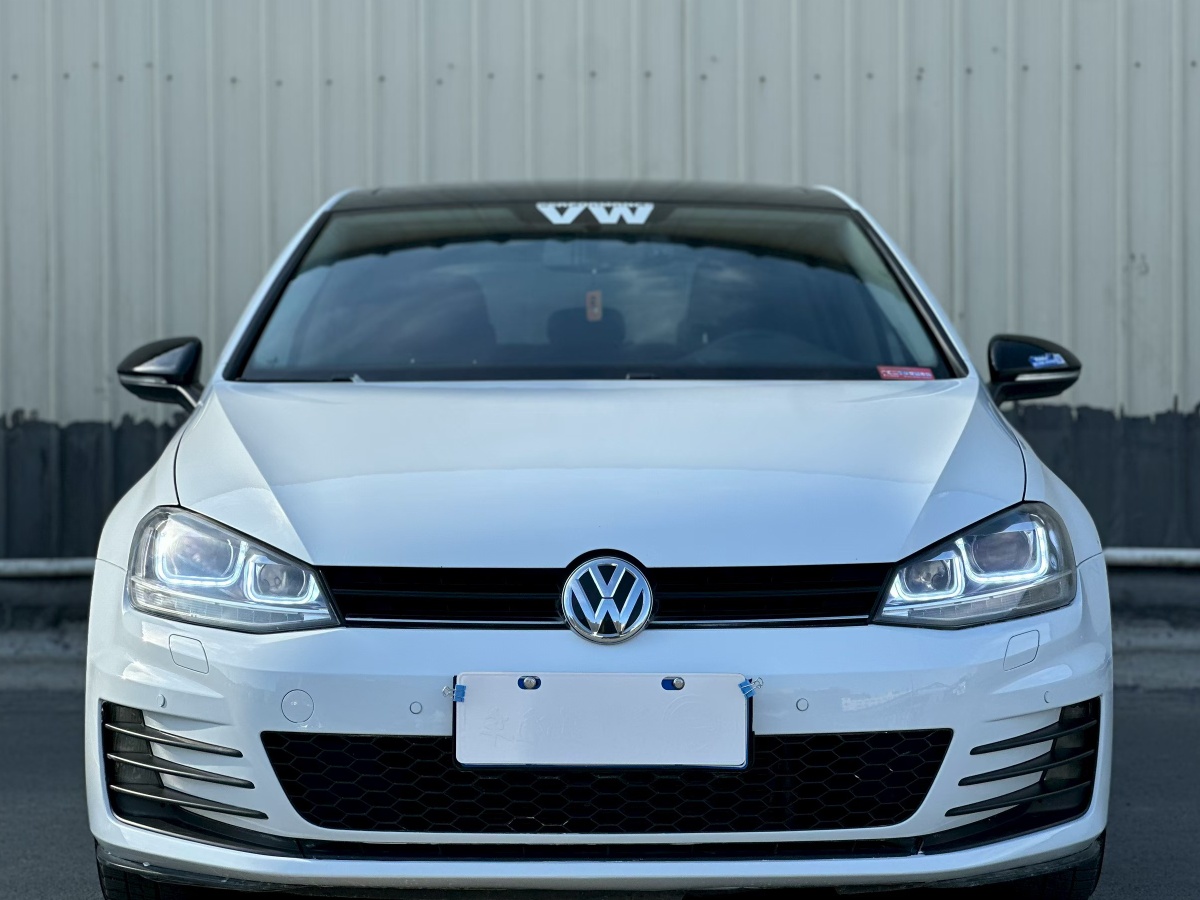 Volkswagen Golf 2017 immagine di auto #2