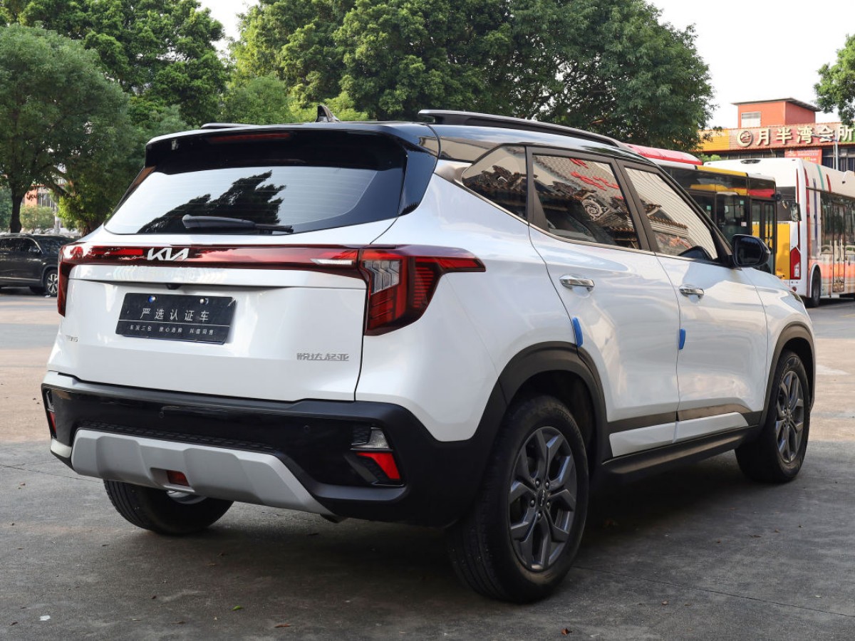 Kia Seltos 2023 car image #6