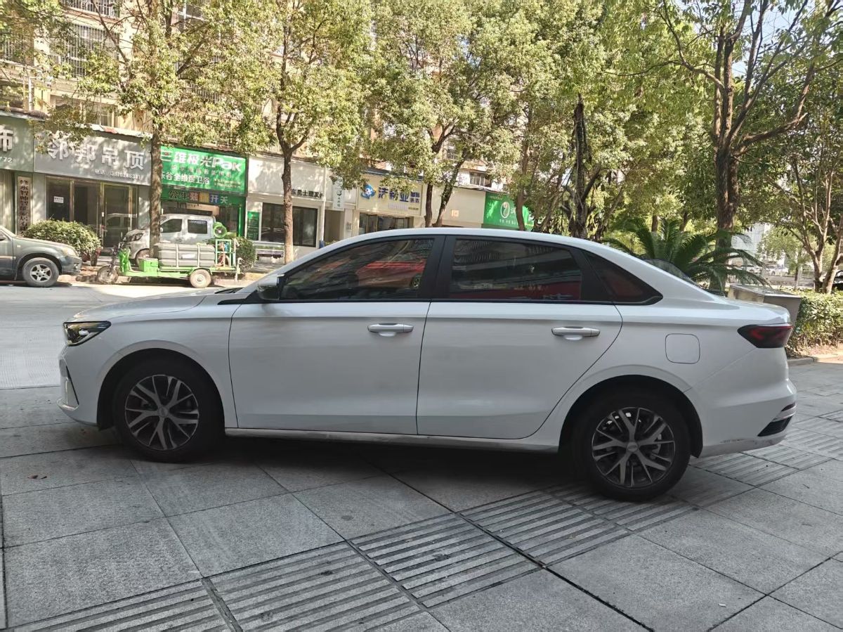 GEELY Emgrand 2025 car image #5