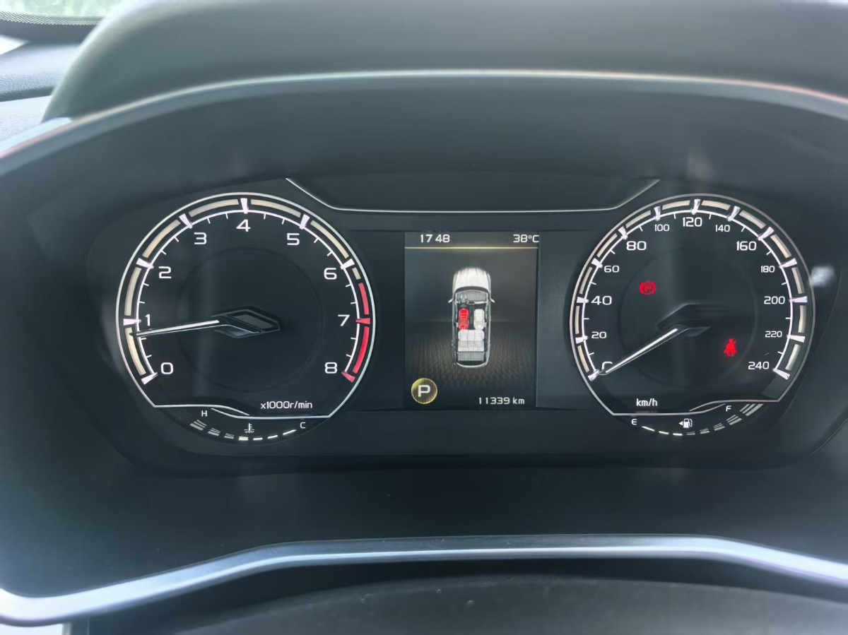 GEELY Coolray 2022 #12 GEELY Coolray 2022 car image #12