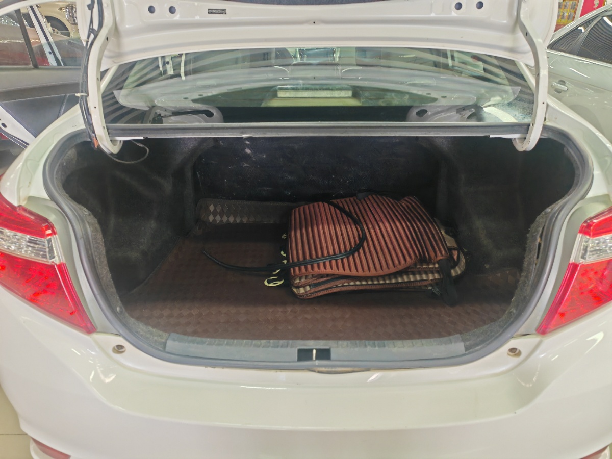 Toyota Vios 2014 car image #12