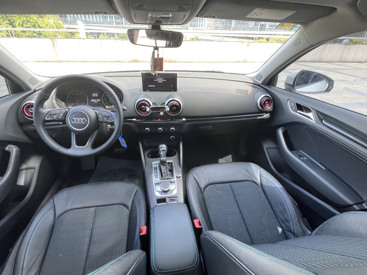 Audi A3 2018 car image #8