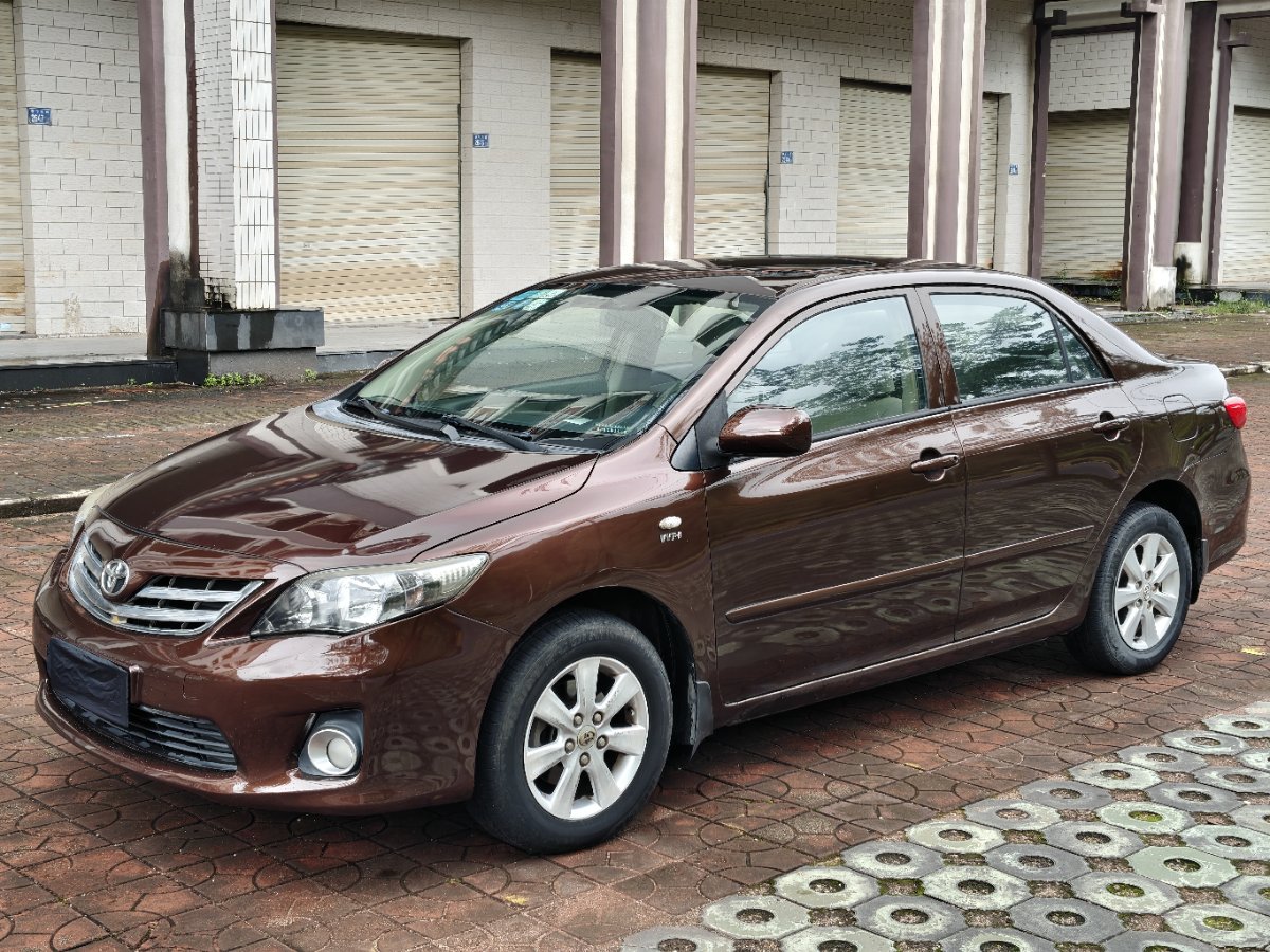 Toyota Corolla 2013 Toyota Corolla 2013 car image