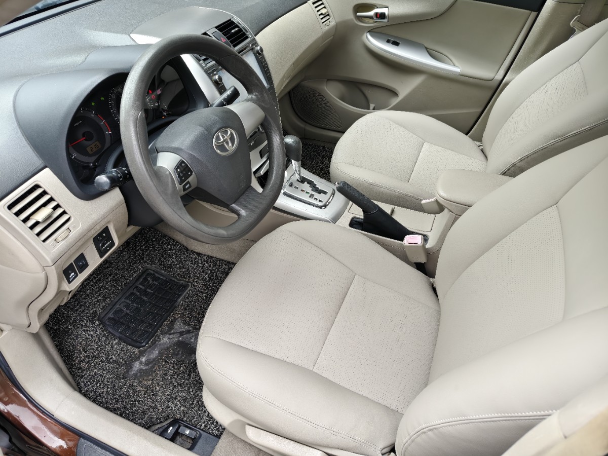 Toyota Corolla 2013 #4 Toyota Corolla 2013 car image #4